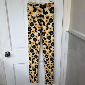 NWT Hot 8 Yoga Root to Rise Yoga Leggings in XS Lotus Peach